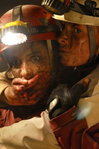 Krysten Cumming as Rios and Shauna Macdonald as Sarah in The Descent Part 2