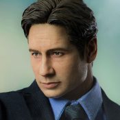 Agent Mulder X-Files Sixth Scale Figure