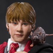 Ron Weasley Harry Potter Sixth Scale Figure