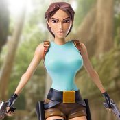 Lara Croft Tomb Raider Statue