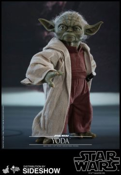 Yoda Star Wars Sixth Scale Figure - Hot Toys - UK